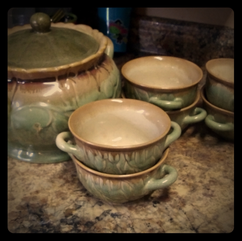 Porcelain cookware/ Budweiser mug/ german soup mug